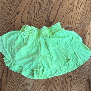 Source Unknown Neon Green Ruffle Skort - Kids